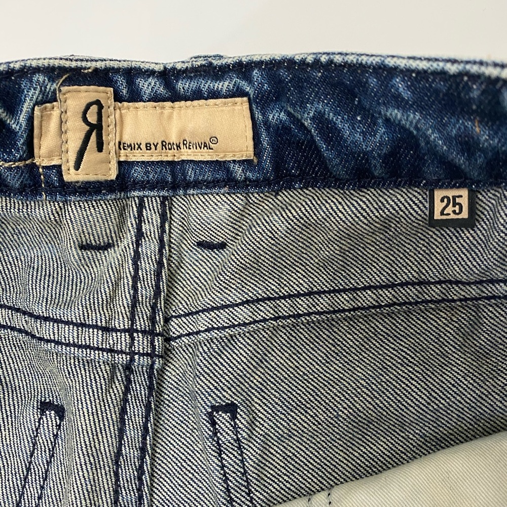 Rock Revival slouchy straight distressed jeans 25 - Picture 5 of 12